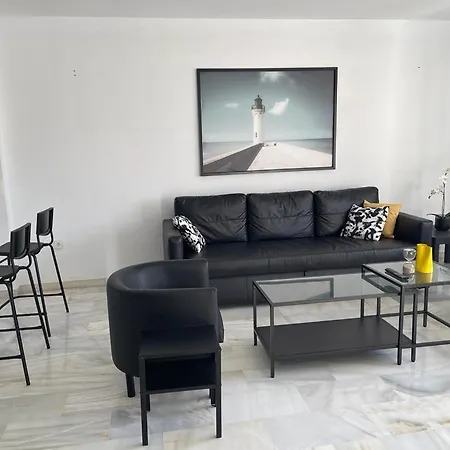 Puerto Banus Penthouse Apartment *